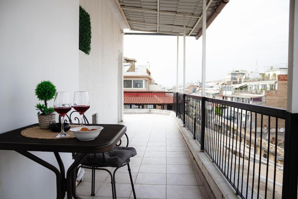 Bedcity Apartment In The Center Of Thessaloniki Buitenkant foto